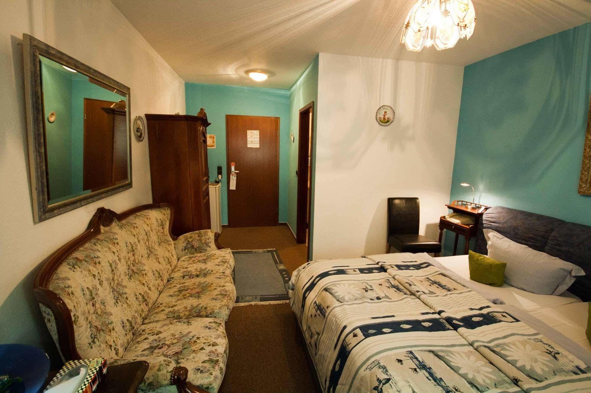 Hotel Attache Raunheim Exteriér fotografie