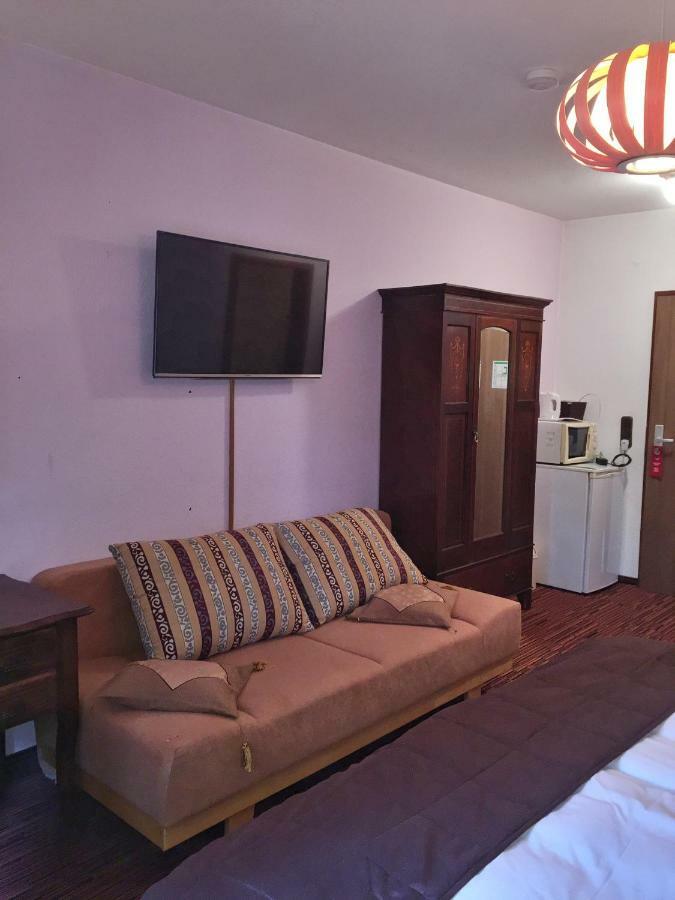 Hotel Attache Raunheim Exteriér fotografie